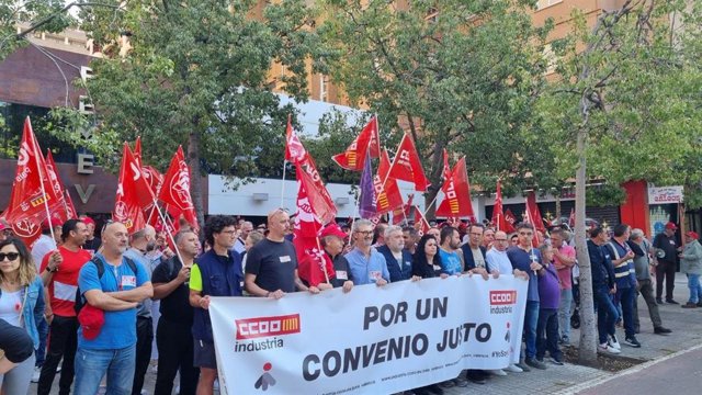 CCOO en la concentraciónpor un convenio justo en el metal