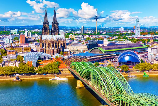 Vista del Rin en Colonia, Alemania