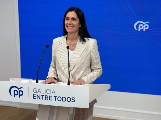 La secretaria general del PP de Galicia, Paula Prado, en rueda de prensa.