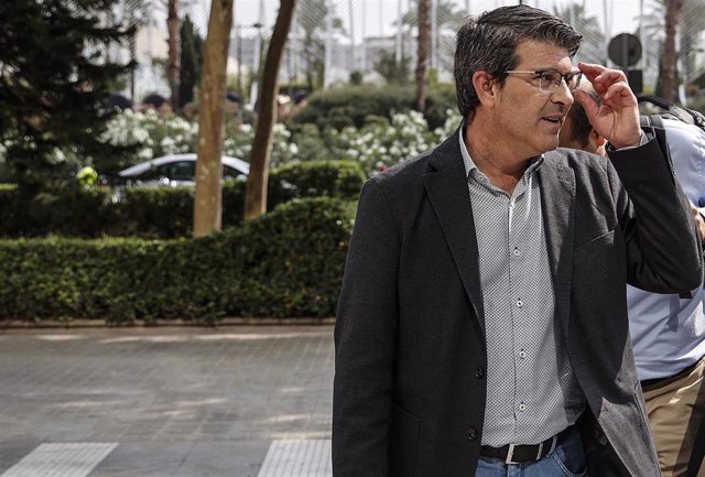 El expresidente socialista de la Diputación de Valencia y alcalde de Ontinyent, Jorge Rodríguez a su llegada a la Ciudad de la Justicia de Valencia, a 1 de junio de 2023