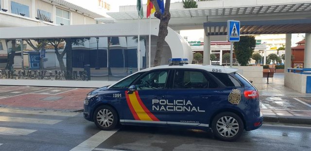 Archivo - Málaga.- Sucesos.- La Policía Nacional investiga un tiroteo en una cafetería de San Pedro Alcántara en Marbella