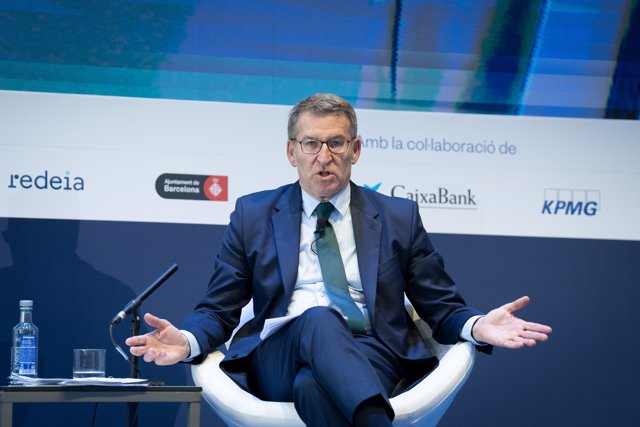El líder de PP, Alberto Núñez Feijóo, interviene durante la última jornada de la 38 reunión del Cercle d’Economia, en el Hotel W de Barcelona, a 31 de mayo de 2023, en Barcelona, Catalunya (España).