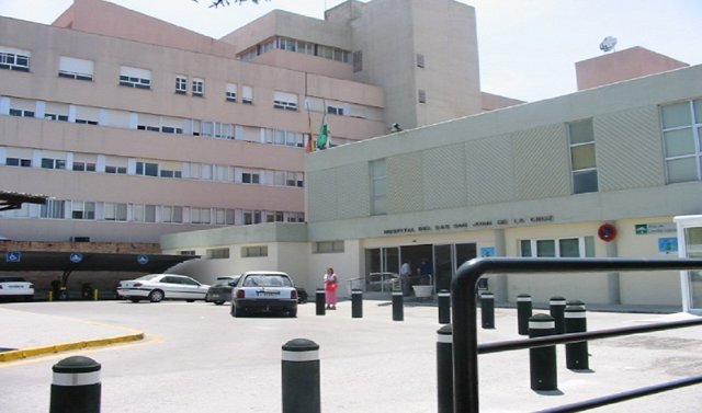 Archivo - Las dos personas heridas han sido trasladadas al Hospital San Juan de la Cruz