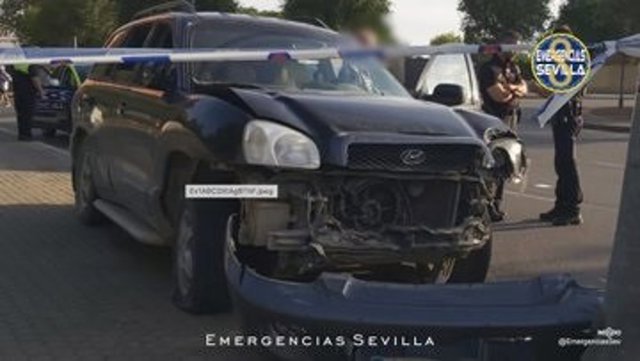 Investigado en Sevilla un conductor ebrio sin carné que huyó tras embestir a un turismo en la SE-30 dejando dos heridos