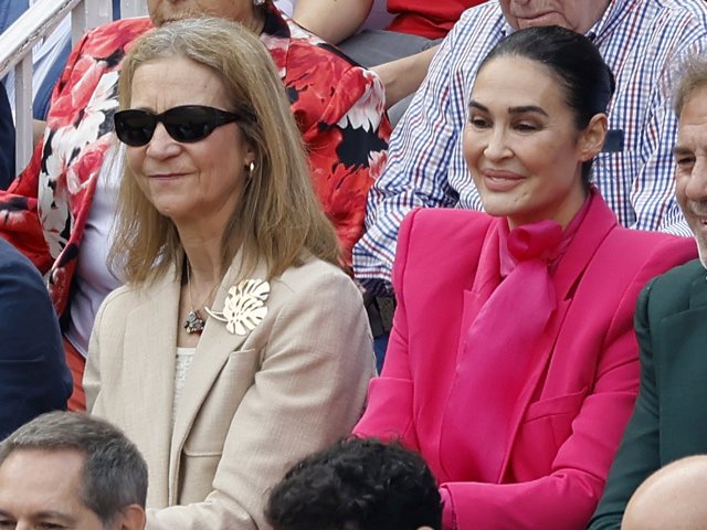 La Infanta Elena y Vicky Martín Berrocal disfrutan de una tarde de toros en la Plaza de las Ventas