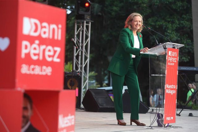 Calviño confirma que el Gobierno mantendrá la rebaja del IVA de los alimentos después de junio La vicepresidenta primera del Gobierno y ministra de Asuntos Económicos y Transformación Digital, Nadia Calviño, durante su intervención en el acto de cierre de campaña a las elecciones municipales.