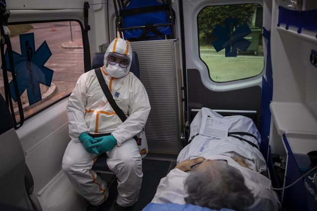 Archivo - Ambulancia de La Pau