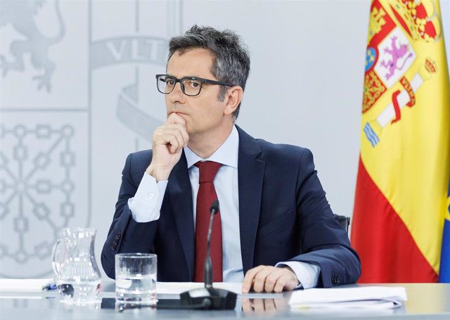 El ministro de la Presidencia, Relaciones con las Cortes y Memoria Democrática, Félix Bolaños, durante una rueda de prensa posterior a la reunión del Consejo de Ministros, en el Palacio de La Moncloa, a 6 de junio de 2023, en Madrid (España). 