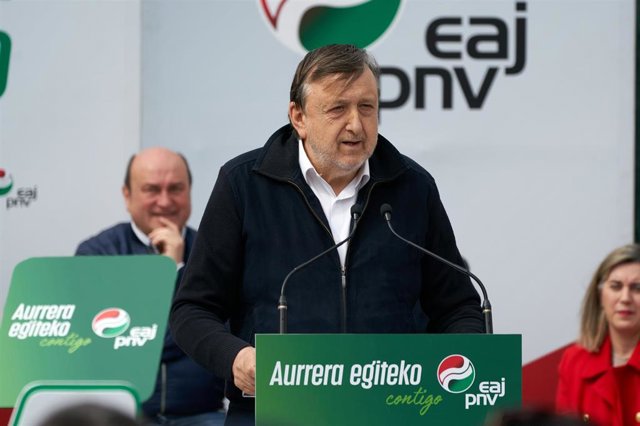 PNV defiende al alcalde de Ribera Alta de "los insultos" de EH Bildu por ser "actor transformista"