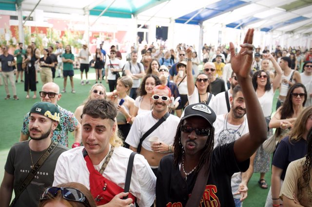Primers centenars d'assistents al Sónar de Dia del Festival Sónar de Barcelona