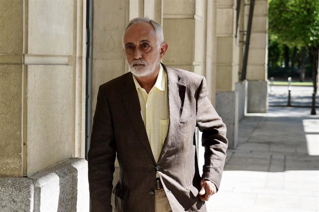 Archivo - Fernando Villén al acudir este miércoles a la Audiencia de Sevilla