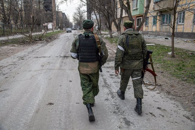 Archivo - Milicians prorussos al sud-est d'Ucraïna
