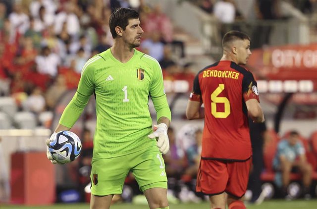 Thibaut Courtois durante el partido entre Bélgica y Austria de clasificación para la Eurocopa de 2024