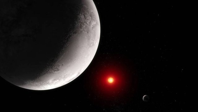 El concepto de este artista muestra cómo podría verse el exoplaneta rocoso caliente TRAPPIST-1 c basado en este trabajo.