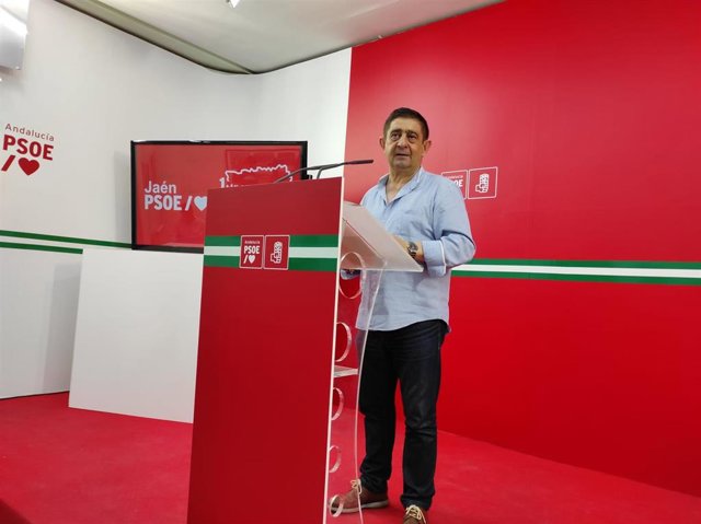 El secretario general del PSOE de Jaén, Francisco Reyes