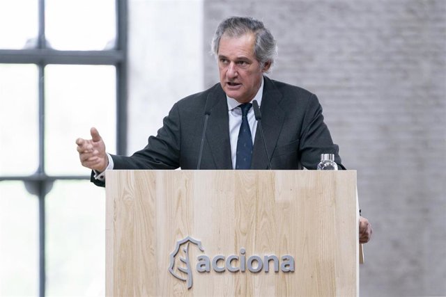 Archivo - El presidente de Acciona, José Manuel Entrecanales, durante la segunda convocatoria de la Junta General Ordinaria de Accionistas 2022, en el edificio Ombú, a 23 de junio de 2022, en Madrid (España). El evento, organizado por Acciona Cultura, ha 