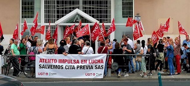 UGT alerta de la "cancelación" del servicio telefónico de cita previa de Salud Responde