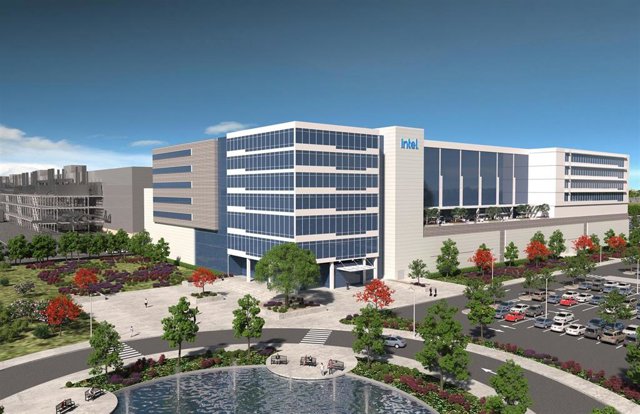 Archivo - Recreación de la planta de Intel en Magdeburgo.