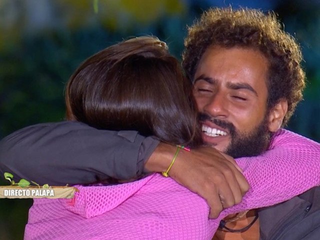 Adara Molinero y Asraf Beno en 'Supervivientes'.