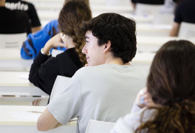 Alumnos haciendo la Selectividad en la Pablo de Olavide en Sevilla.