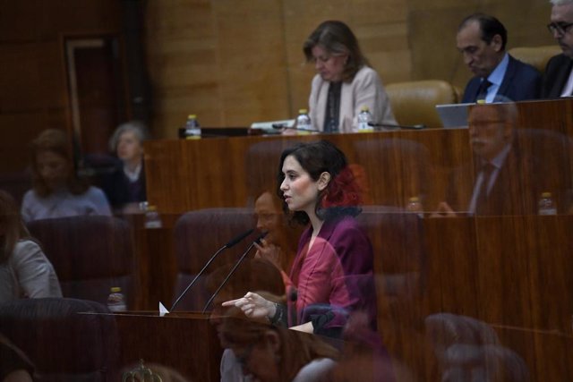 La presidenta en funciones de la Comunidad de Madrid, Isabel Díaz Ayuso, interviene durante la segunda sesión del Pleno de investidura, en la Asamblea de Madrid, a 22 de junio de 2023, en Madrid (España).