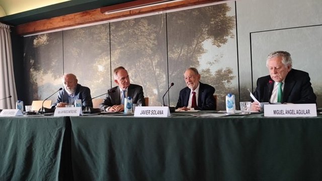 El Exsecretario General De La OTAN Y Presidente De Esadegeo, Javier Solana, Participa En El Seminario Internacional De Seguridad Y Defensa.