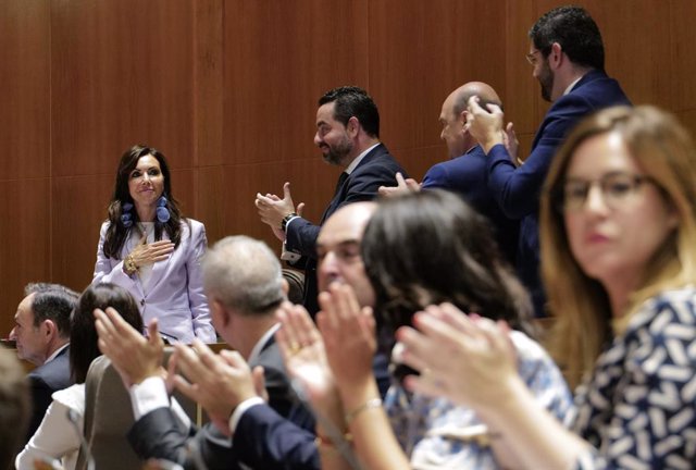 La diputada de VOX Marta Fernández Martín després de la votació