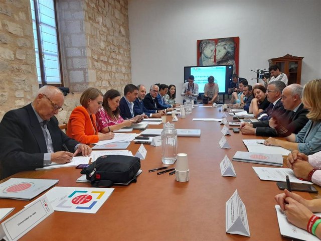 Reunión del Patronato de la Fundación Estrategias.