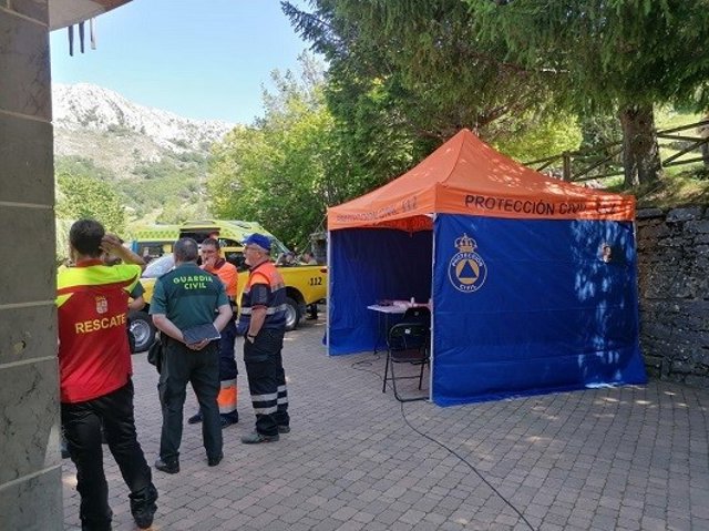 Emergencias rescata a un espeleólogo herido en la Cueva de Valporquero (León) y trabaja para auxiliar a otro