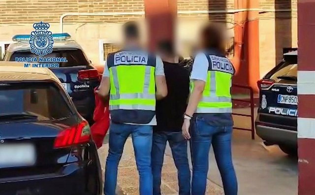 Vigilante de seguridad del albergue municipal de Almería detenido en la operación ''Caillou'