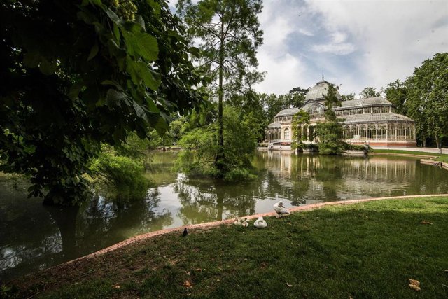Archivo - Palacio de Cristal después de la reapertura del Parque de El Retiro 