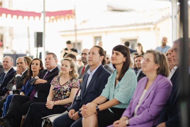 La vicepresidenta económica del Gobierno, Nadia Calviño, en Hita