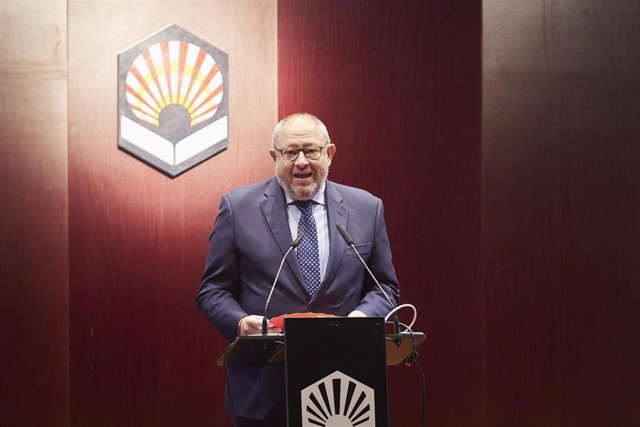 Archivo - El rector de la Universidad de Córdoba, Manuel Torralbo, en una imagen de archivo.