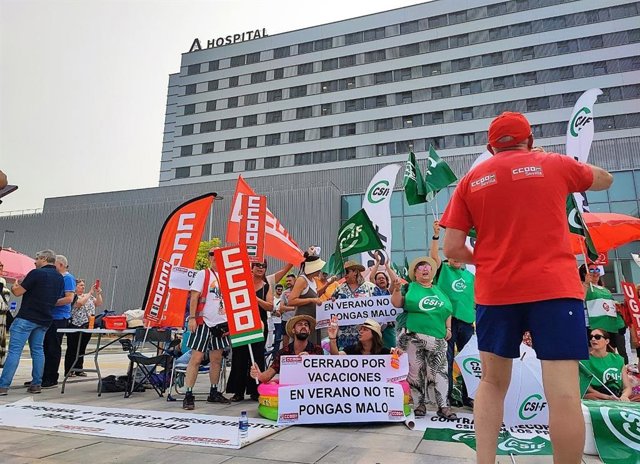 Nueva protesta sindical ante el antiguo hospital militar