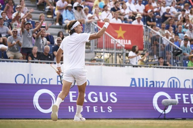 El tenista español Feliciano López celebra un punto en el torneo de Mallorca.