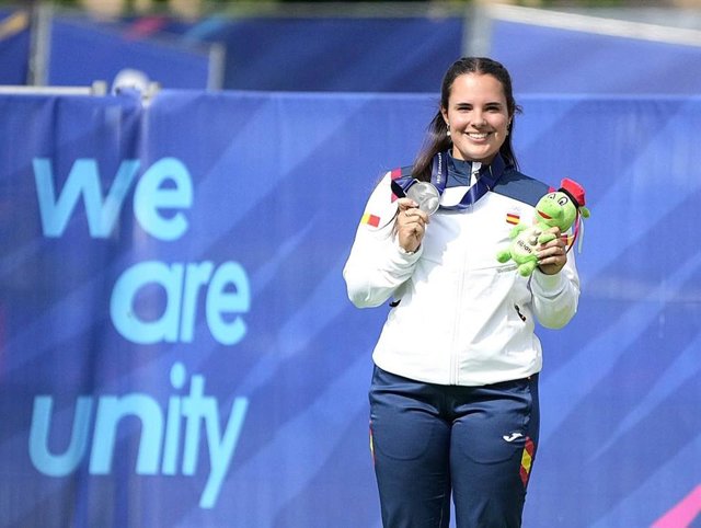 Elia Canales , plata en los Juegos Europeos