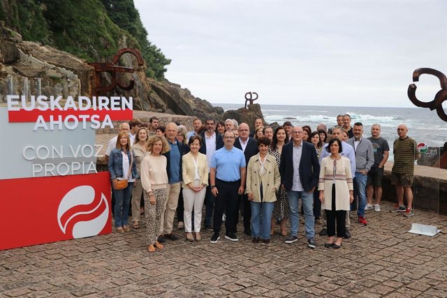 Presentación de candidatos jeltzales al Congreso y al Senado por Gipuzkoa.