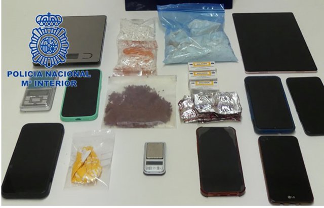 Desarticulada en León una banda dedicada a introducir y  adulterar droga para su distribución .