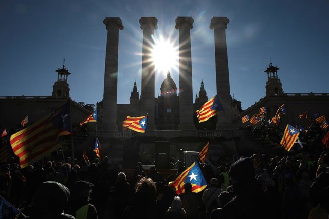 Archivo - Imatge d'arxiu d'una manifestació independentista.