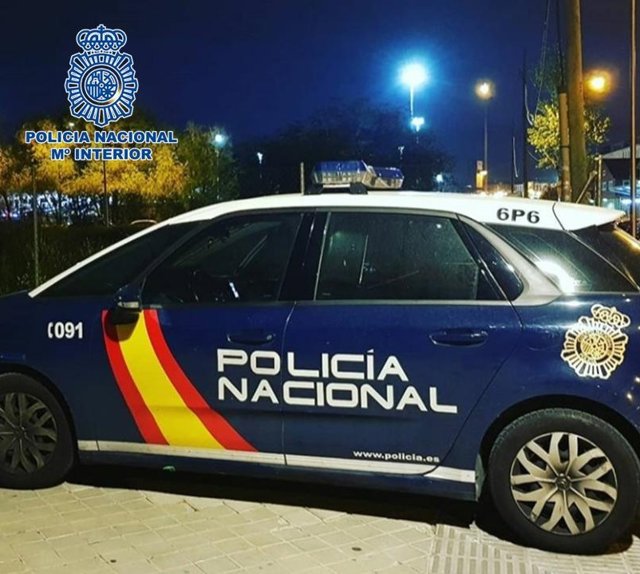 Vehículo de la Policía Nacional.