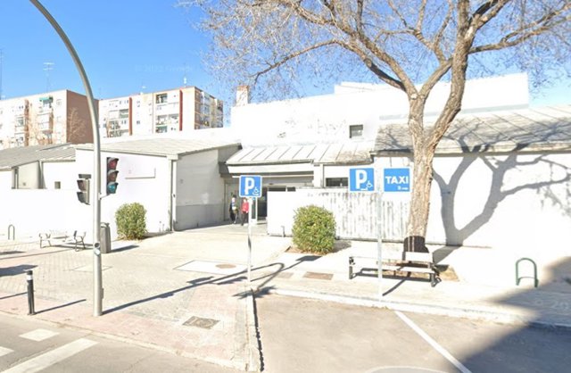 Detenido un hombre que entró por la noche al centro de salud y se comió todos los yogures y varios fármacos