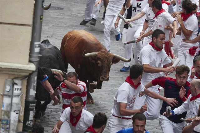 Imagen del quinto encierro de los Sanfermines de 2023, protagonizado por los toros de Núñez del Cuvillo