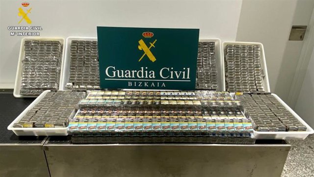 Imagen de las cajetillas intervenidas