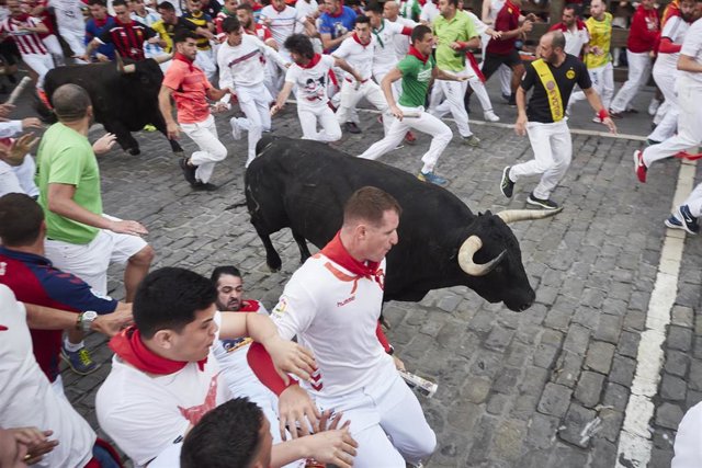 Sexto encierro de los Sanfermines de 2023 con toros de Jandilla.