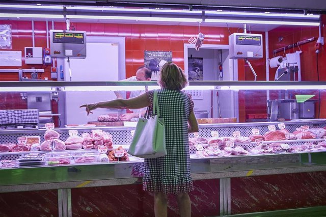 Archivo - Un estante de carne en el Mercado Municipal de Pacífico.