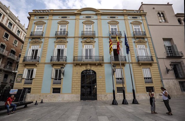 Fachada de la Diputación de Valencia. 