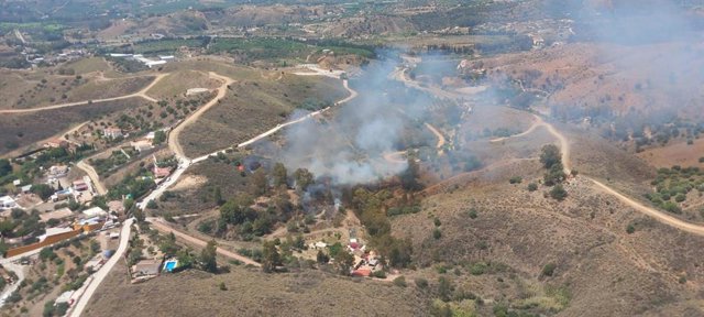 Fuego declarado en un paraje de Mijas