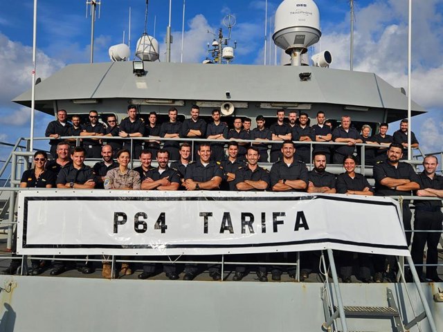 Imagen de la tripulación del patrullero 'Tarifa'