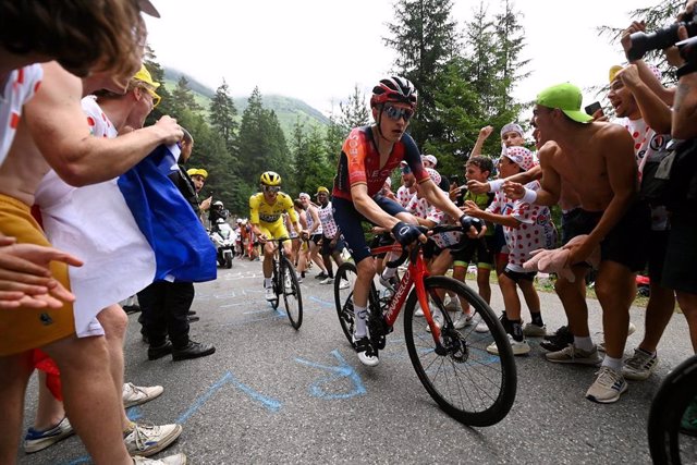 El ciclista español Carlos Rodríguez (INEOS Grenadiers)