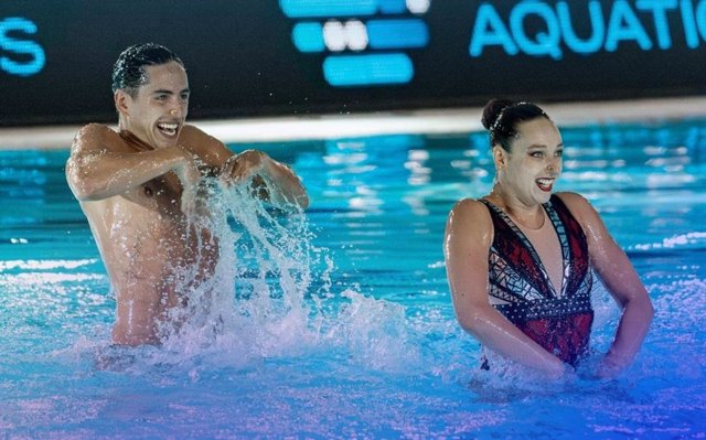 Emma García y Dennis González, subcampeones del mundo en dúo mixto técnico.